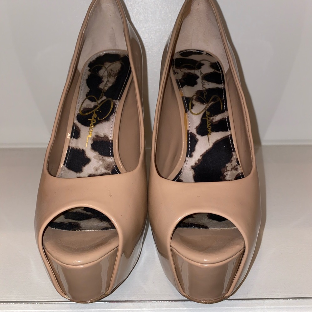 Jessica Simpson Nude patent leather